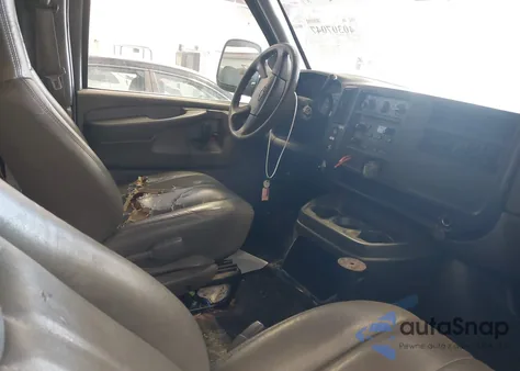 2006 Chevrolet Express Work Van z USA, uszkodzony, nr VIN 1GCFG15X861218563